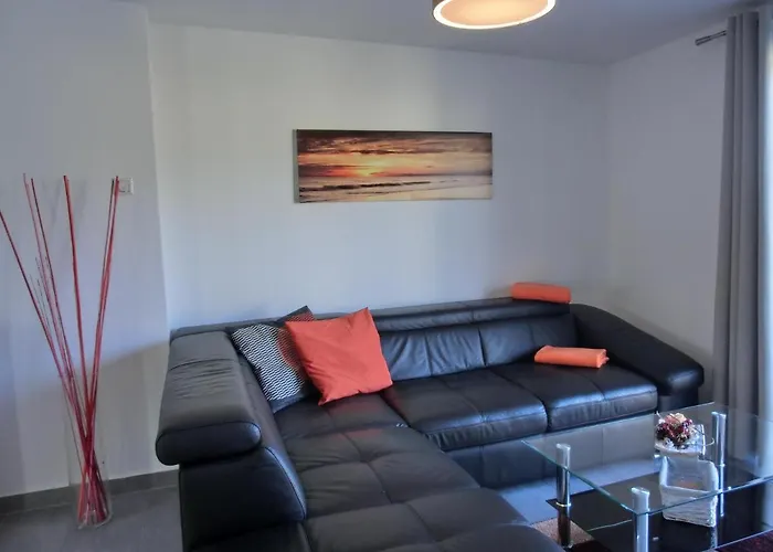 Kwe 19 Og شقة غرال موريتز